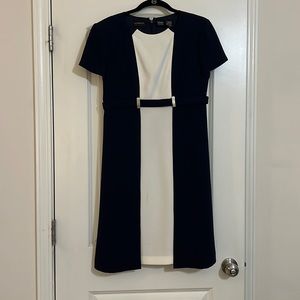 Liz claiborne dress. Women’s Small. Short sleeve dress.